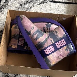 UGG Women's Purple and Black Tie-Dye Boots